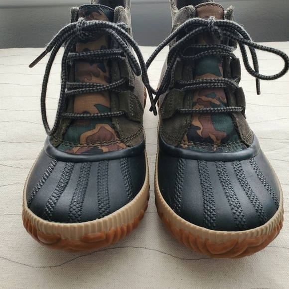 Sorel Womens Out N About Plus NL3391 Boot Alpine Tundra Olive Suede/Camo Sz 5.5 - Picture 4 of 10